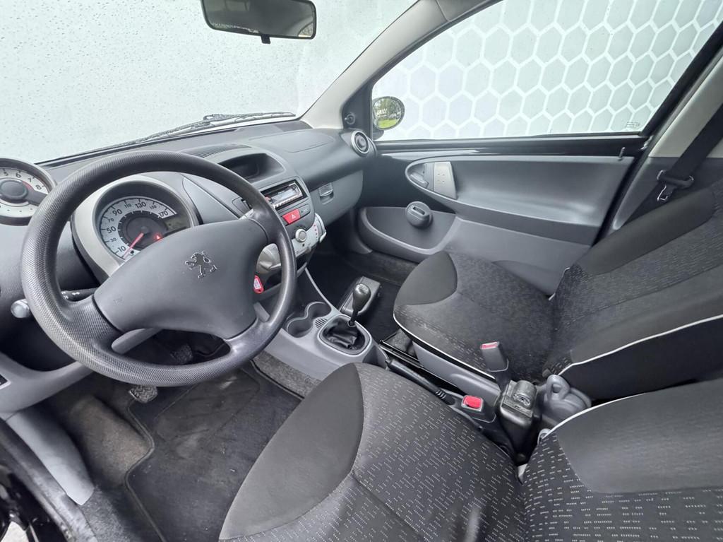 Peugeot 107 1.0-12V XS Airco CV Elektrische Ramen NAP, Auto's, Peugeot, Voorwielaandrijving, Euro 5, Stof, Zwart