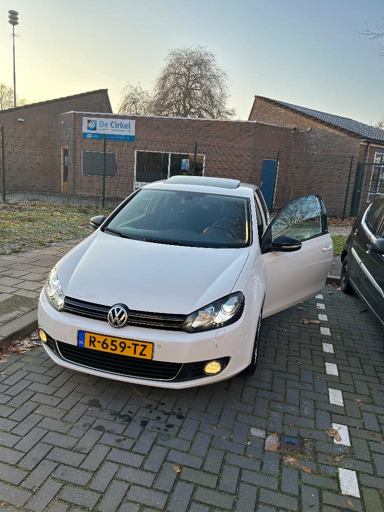 Volkswagen Golf 1.4 TSI 90KW 3D 2011 Wit, Auto's, 4 cilinders, Handgeschakeld, Geïmporteerd, 1390 cc