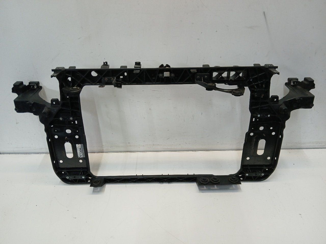 Voorfront slotplaat Kia Sportage, Onderdelen@venauto.nl, Van der Ven Autorecycling B.V., Ettenseweg 76, 4706 PB Roosendaal, The Netherlands