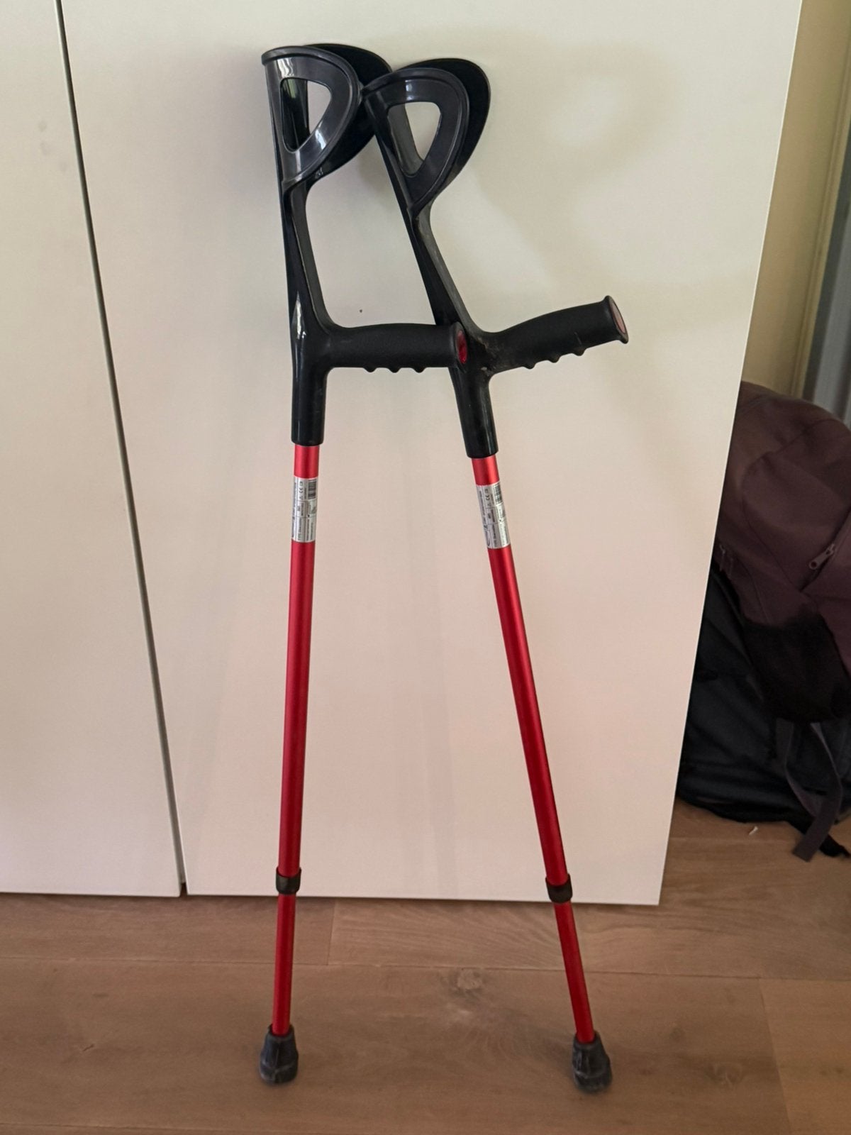 Loopkrukken / kinderkrukken/ krukken, rood., Diversen, Ophalen, Zo goed als nieuw
