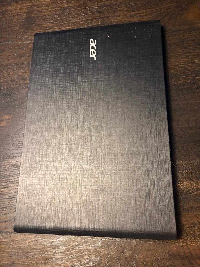 Acer Aspire E 17 Laptop - Intel Core i5, 8GB RAM, 1TB HDD, Computers en Software, Windows Laptops, Ophalen, Gebruikt, 2 tot 3 Ghz