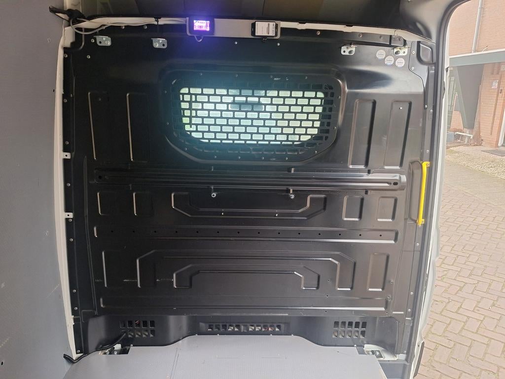 Zwarte metale Tussenwand VW Crafter net nieuw, Ophalen of Verzenden, Nieuw, Volkswagen