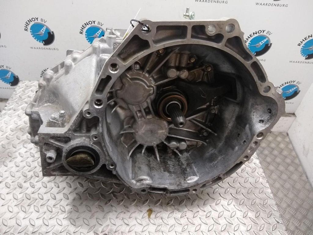 TOYOTA AVENSIS TRANSMISSIE / VERSNELLINGSBAK 2015, Ophalen of Verzenden, Gebruikt, Stiba lid