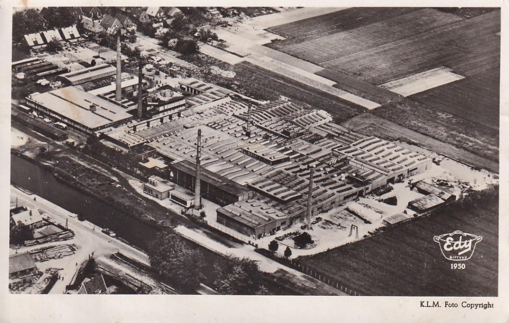 709P Dieren Emaillefabriek "De IJsel" 1951, luchtfoto K.L.M., Ophalen of Verzenden, 1940 tot 1960, Gelopen, Gelderland