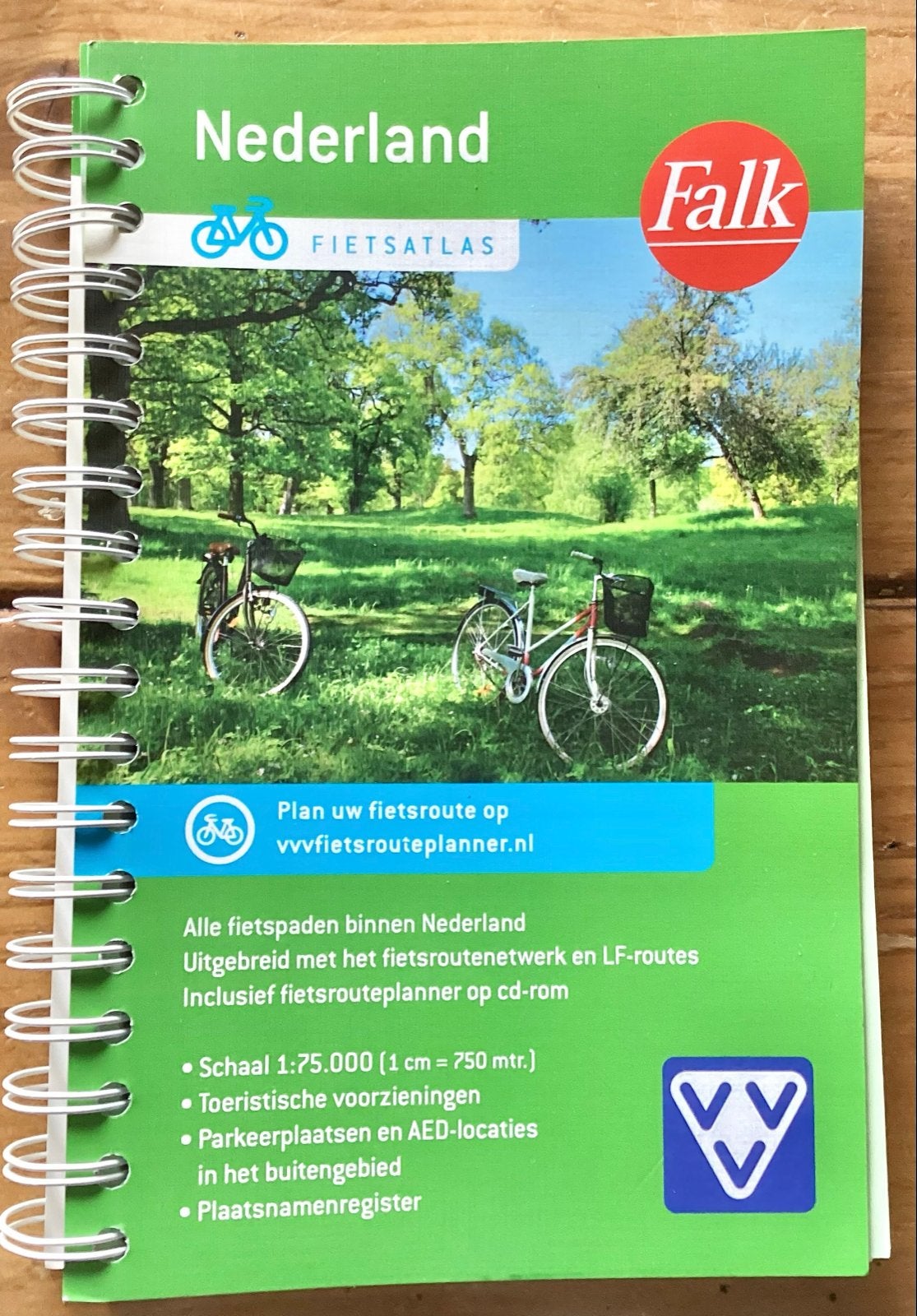 FALK - NEDERLAND FIETSATLAS - FIETSROUTEPLANNER, Gelezen, Overige atlassen, 2000 tot heden, Ophalen of Verzenden