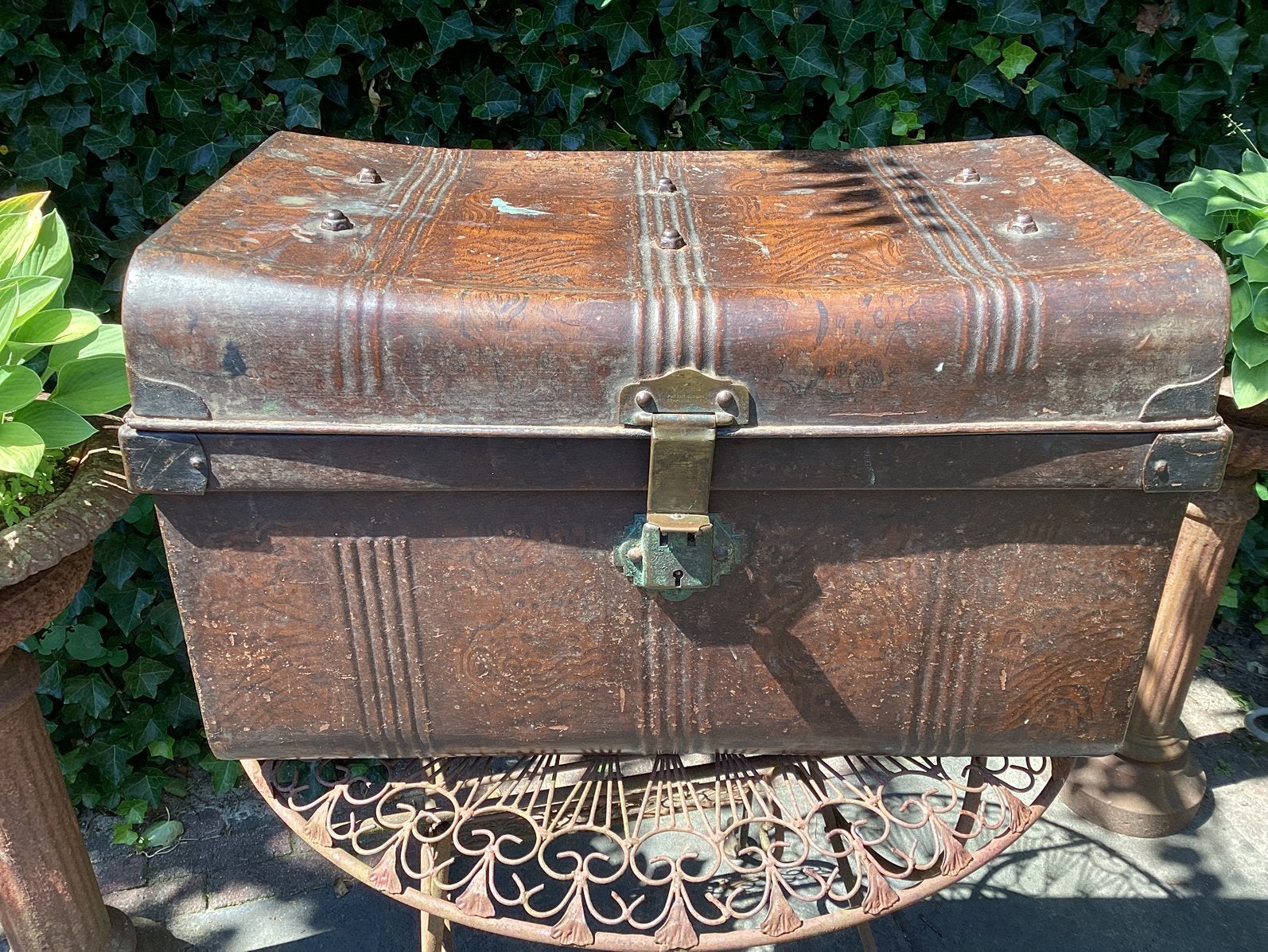 Hutkoffer/travelling trunk / koffer /metaal., Ophalen