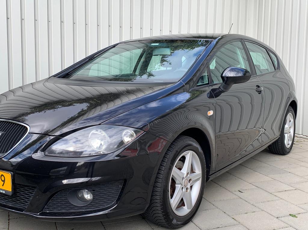Seat Leon 1.6 Hattrick|Airco|, Voorwielaandrijving, Stof, Gebruikt, Zwart
