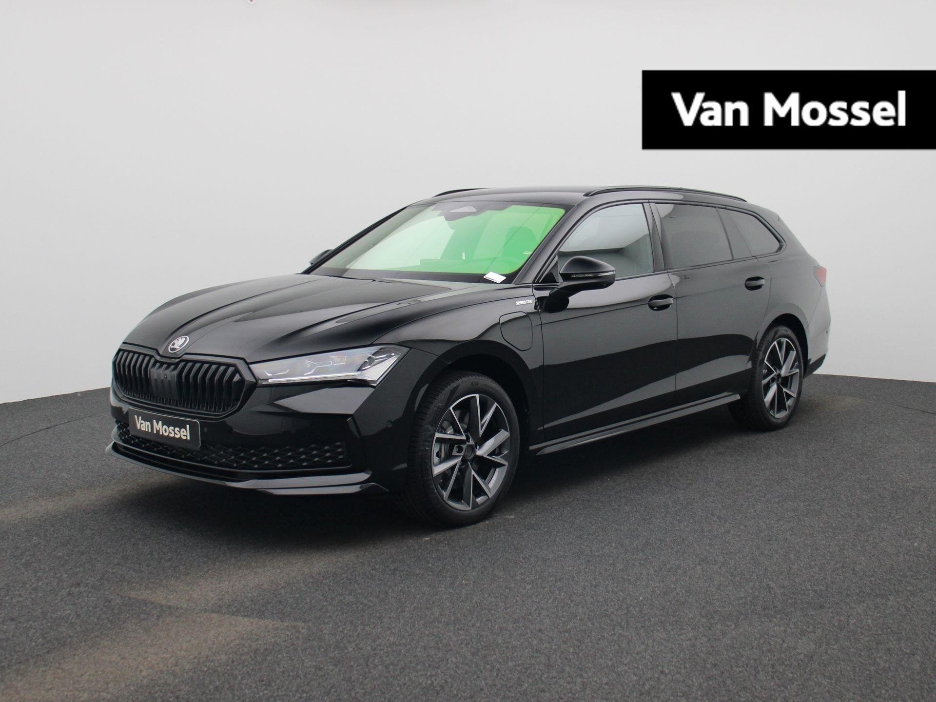 Skoda Superb Combi 1.5 TSI PHEV Sportline Business 204 PK |, 1498 cc, 4 cilinders, Parkeerassistent, Plug-in hybride
