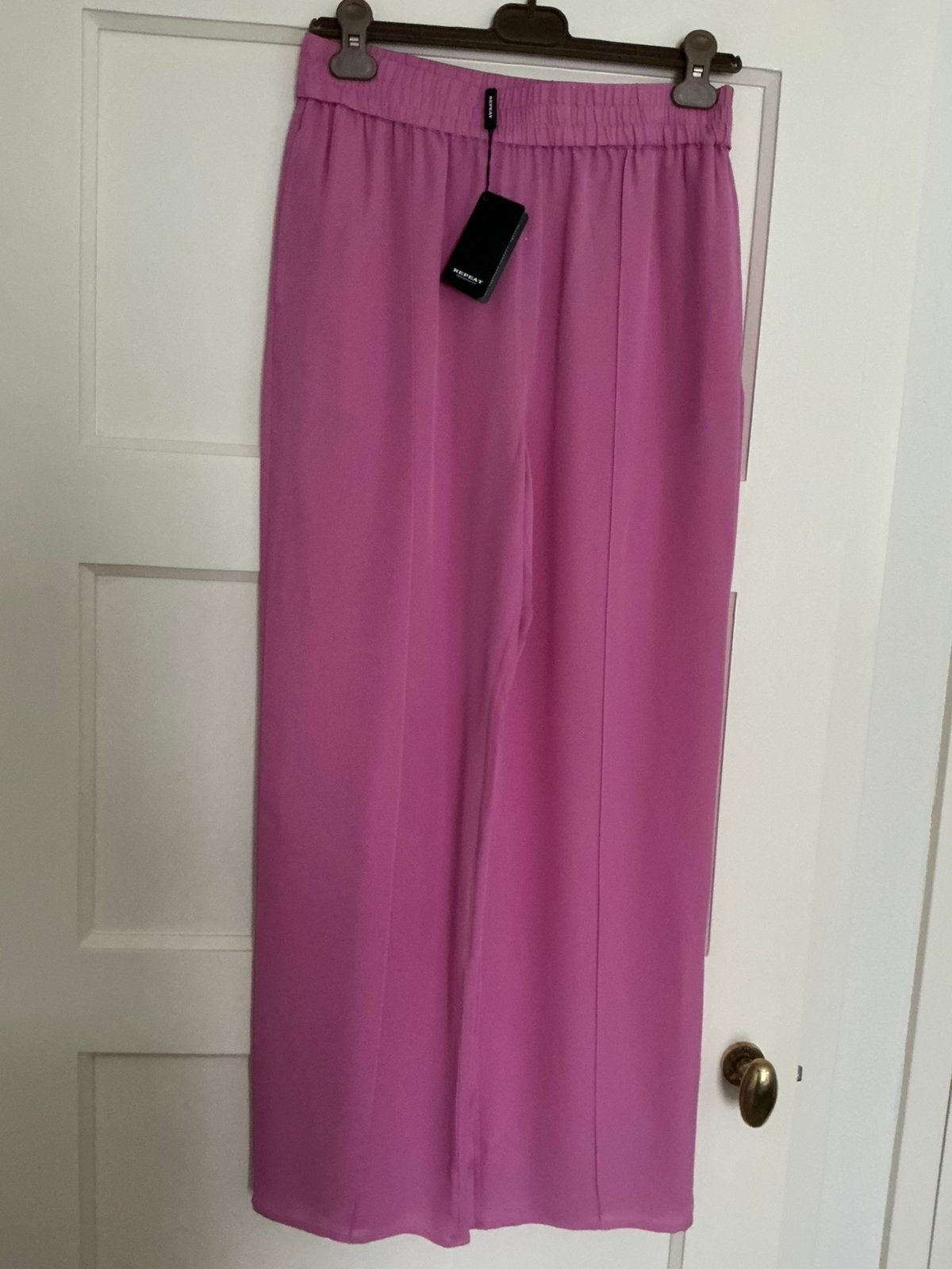 Repeat zijden broek, maat 38, kleur Blossom, fuchsiaroze, Kleding | Dames, Broeken en Pantalons, Ophalen of Verzenden, Nieuw, Maat 38/40 (M)