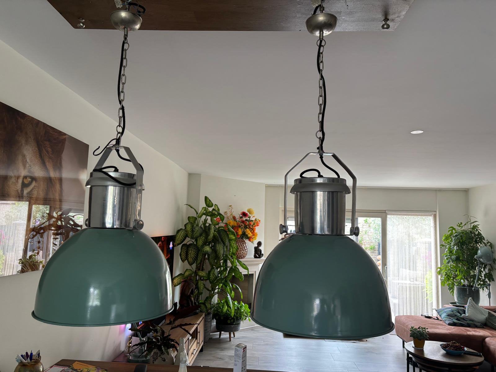 2x Look4Lamps industriële hanglamp – groen – Ø42 cm, Ophalen, E27 (groot), Zo goed als nieuw, Metaal