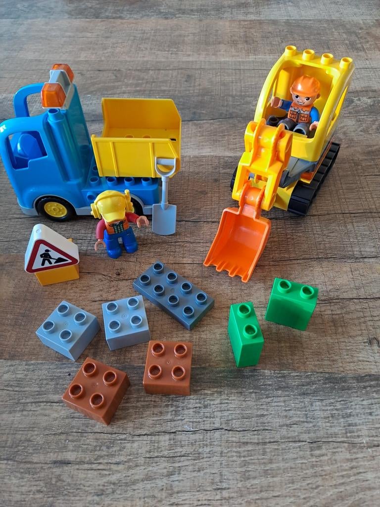 Duplo Bouwplaats Set met Vrachtwagen en Graafmachine, Kinderen en Baby's, Speelgoed | Duplo en Lego, Ophalen of Verzenden, Zo goed als nieuw
