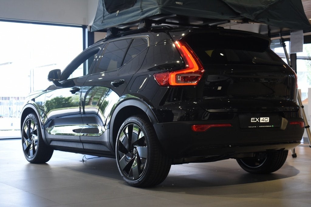 Volvo EX40 Extended Range Ultra Black Edition Europa 252Pk/8, Auto's, Volvo, Automaat, 0 cilinders, 252 pk, Zwart