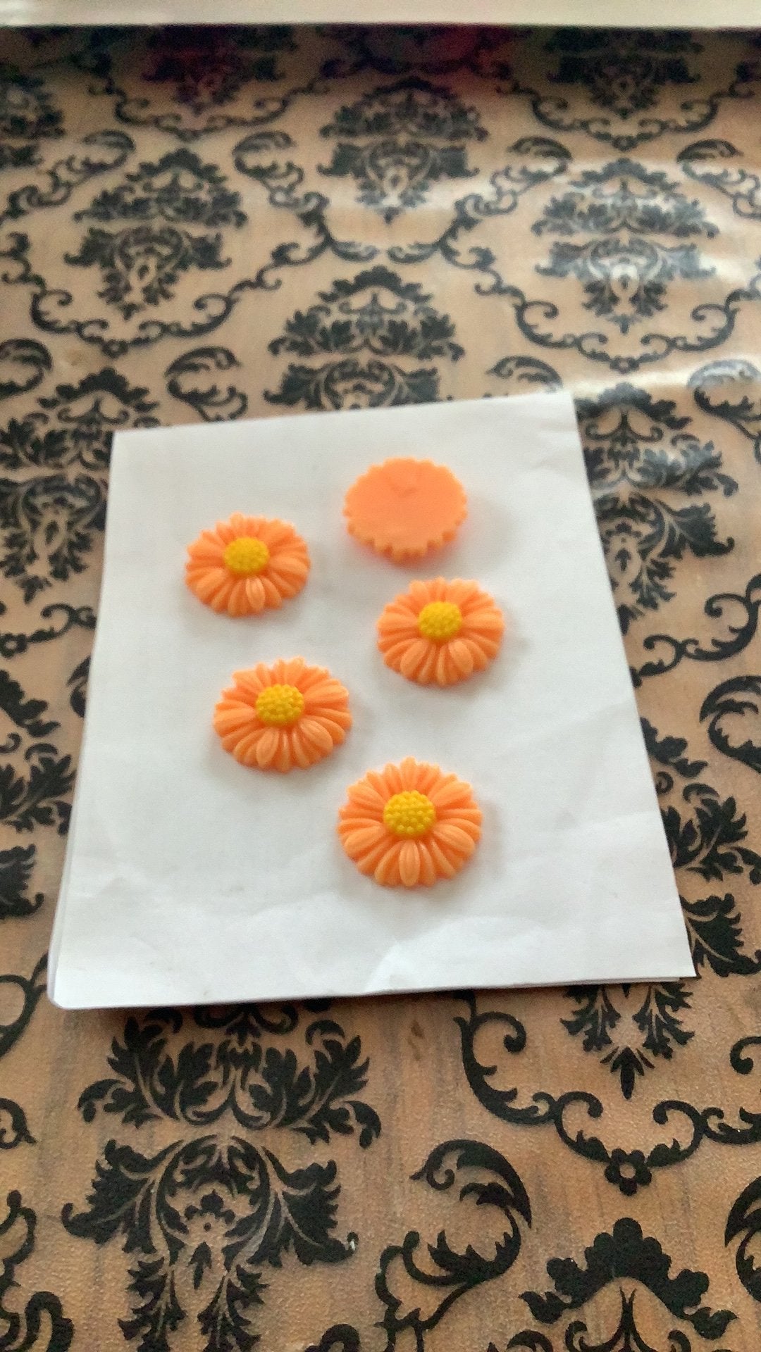 5 flatbacks 2.5 cm voor 0.70, Hobby en Vrije tijd, Ophalen of Verzenden, Zo goed als nieuw