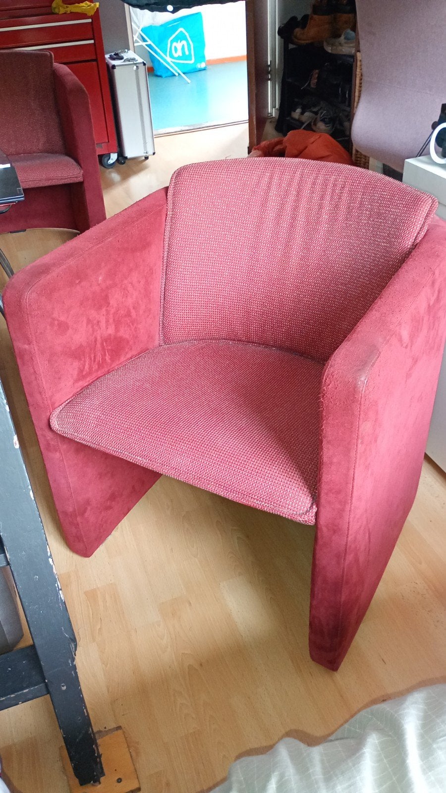 2 Leolux saga stoelen, Huis en Inrichting, Stoelen, Ophalen, Twee, Zo goed als nieuw, Stof