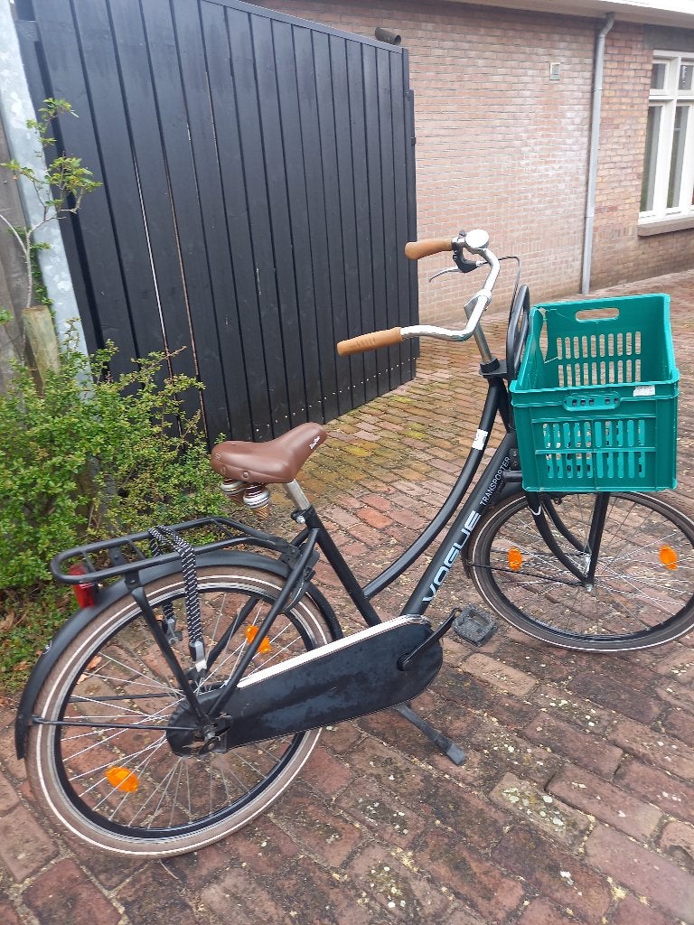Dames/meisjes Transporterfiets Vogue 26 inch met krat, Terugtraprem, Gebruikt, 47 tot 50 cm, Ophalen