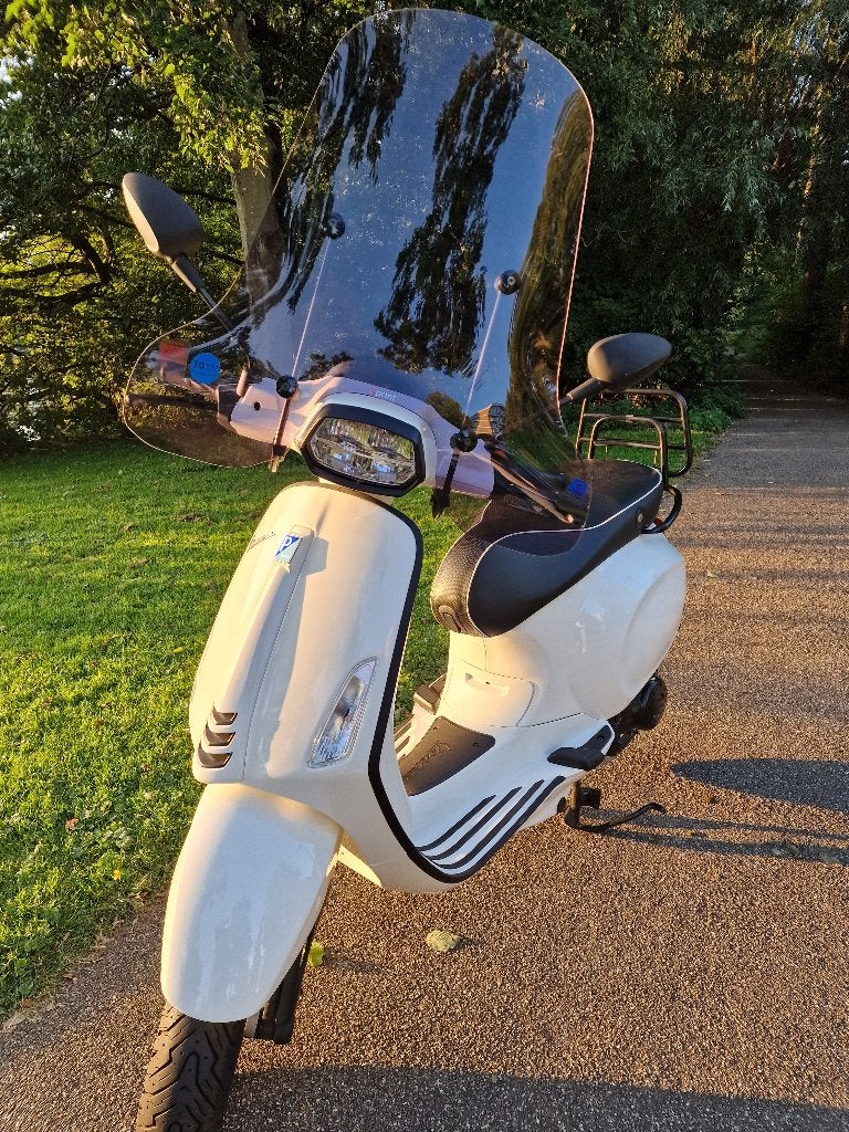 Scooter Vespa, Ophalen, Zo goed als nieuw, Benzine, Vespa