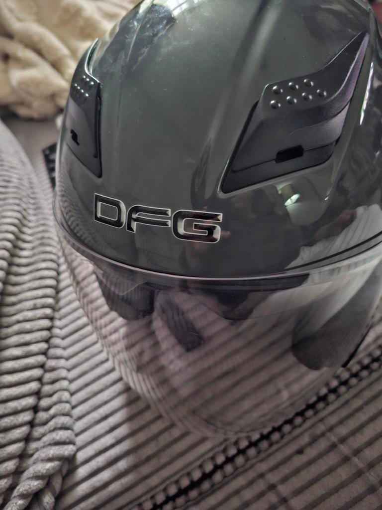 DFG Integraalhelm - Grijs, Motoren, Kleding | Motorhelmen, Overige merken, Heren, Ophalen of Verzenden, Integraalhelm