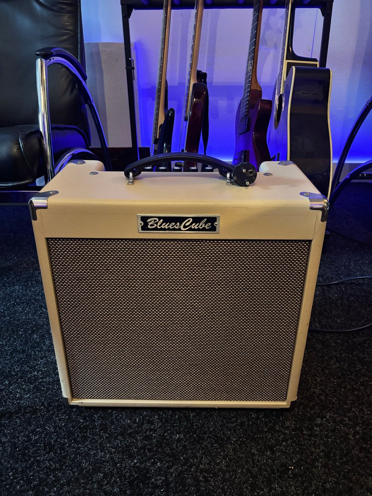 Roland Blues Cube Hot 30 watt gitaarversterker, Ophalen, Zo goed als nieuw, Gitaar, Minder dan 50 watt