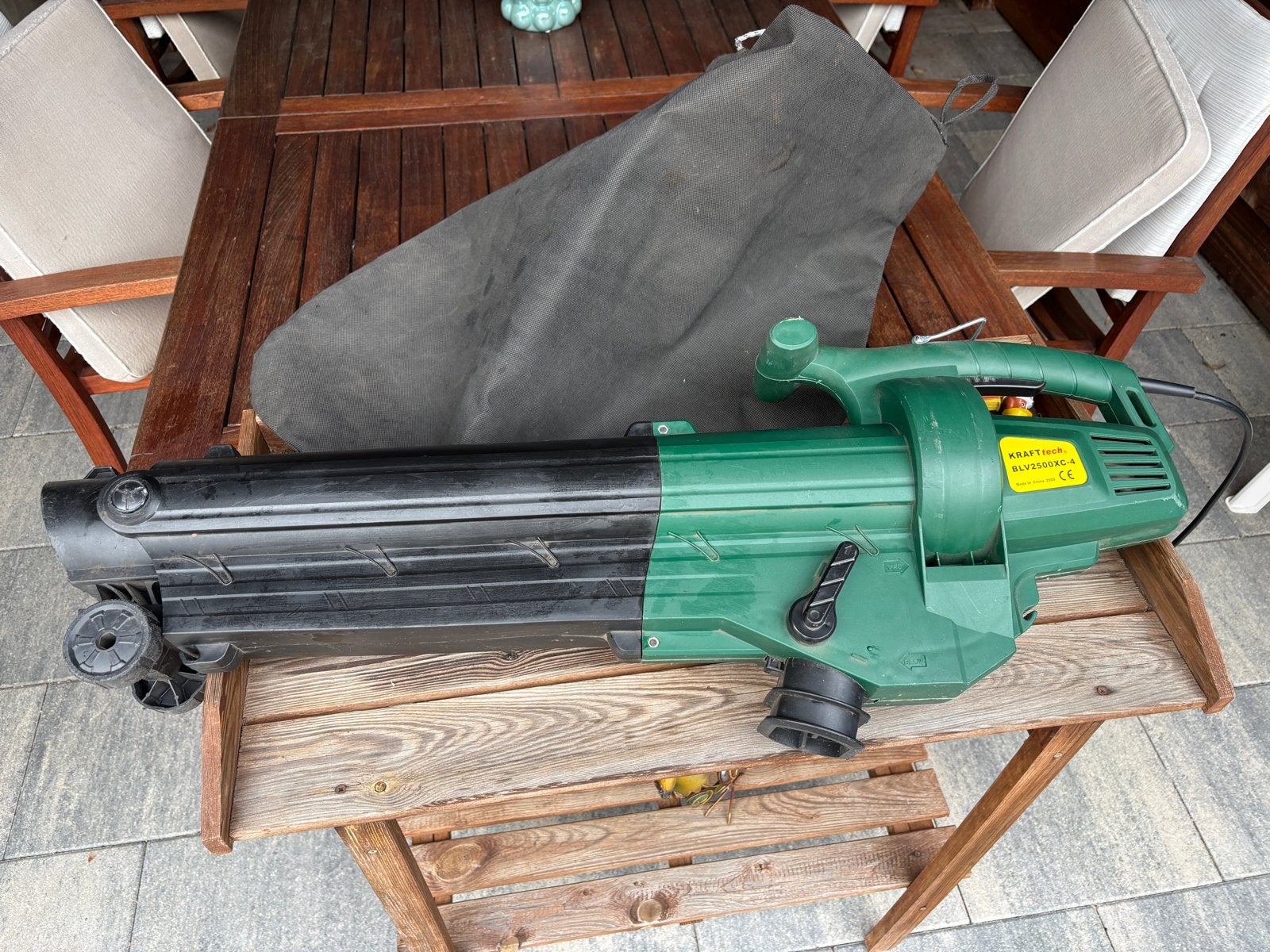 KRAFT tech BLV2500XC-4 Bladblazer met zuigfunctie, Gebruikt, Handgedragen, Ophalen of Verzenden, Met opvangzak