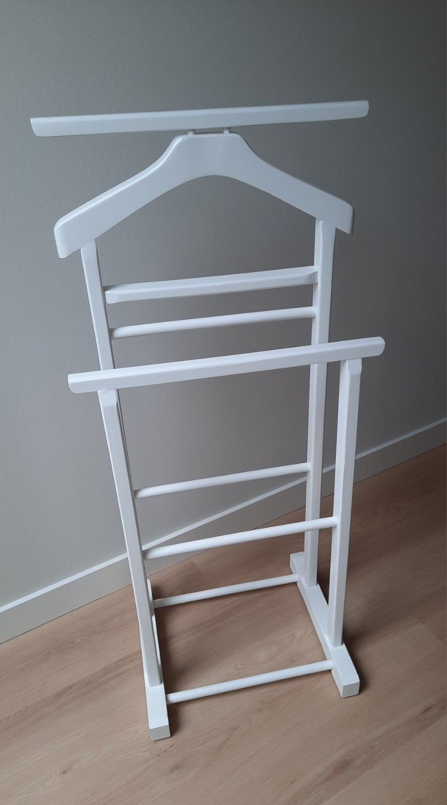 Witte houten kledingknecht / dress boy, Ophalen, Zo goed als nieuw