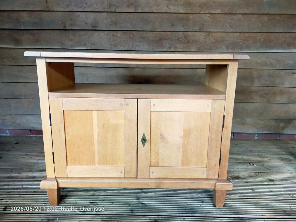Mooie TV kastje, Huis en Inrichting, Kasten | Televisiemeubels, Gebruikt, Eikenhout, Minder dan 100 cm, 25 tot 50 cm