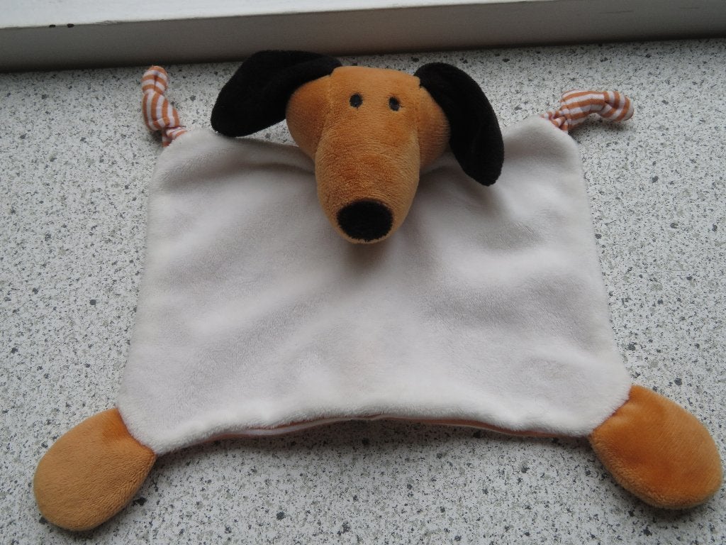 Knuffeldoek teckel tekkel van Hema hondje gestreepte achter-, Hema, Zo goed als nieuw, Wasbaar, Hond