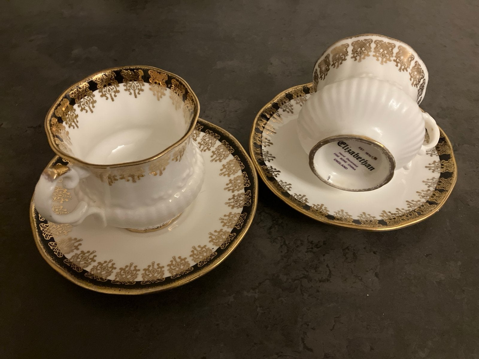 Elizabethan Fine Bone China kop en schotel set, Antiek en Kunst, Ophalen of Verzenden
