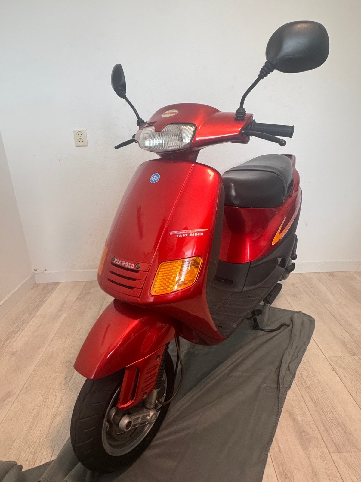 Piaggio Fastrider 50cc brom Nieuwstaat, Ophalen of Verzenden, Zo goed als nieuw, Tweetakt, Zip