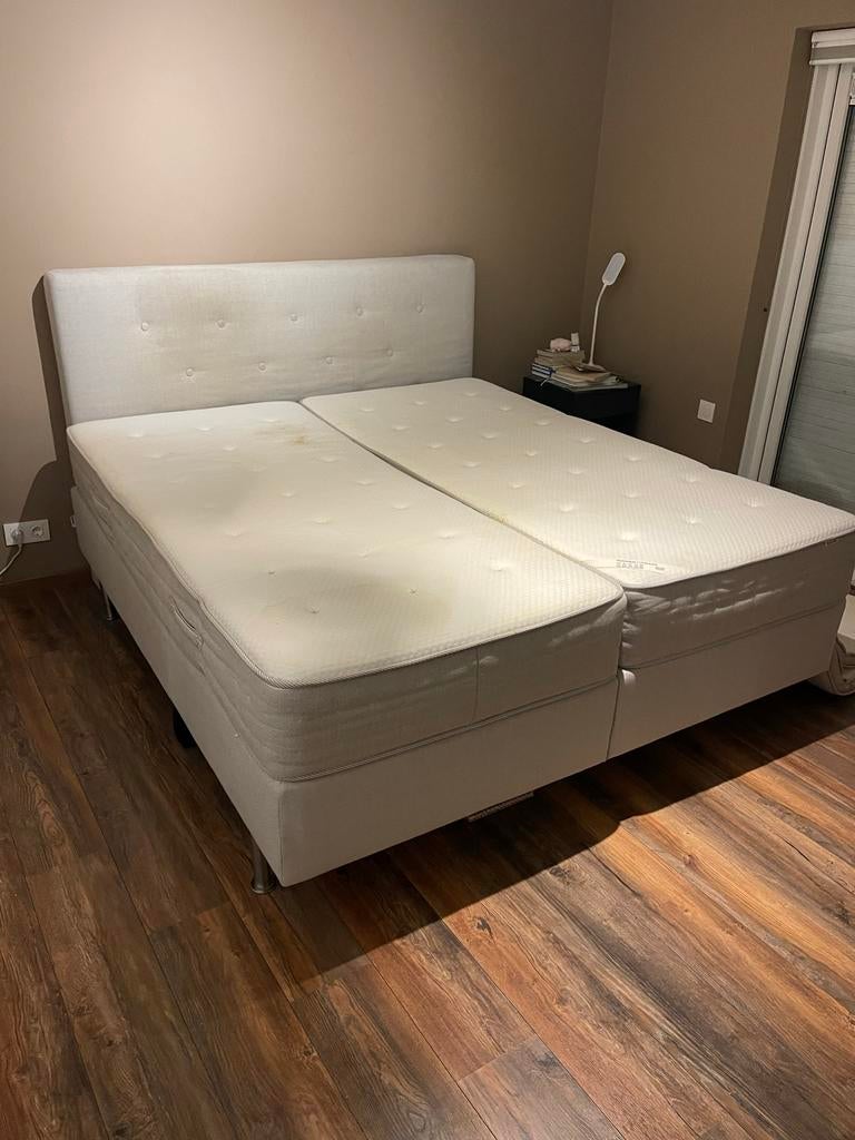 IKEA SULTAN HASLUM Boxspringbed met matrassen, Huis en Inrichting, Gebruikt, Tweepersoons, Ophalen of Verzenden, 180 cm