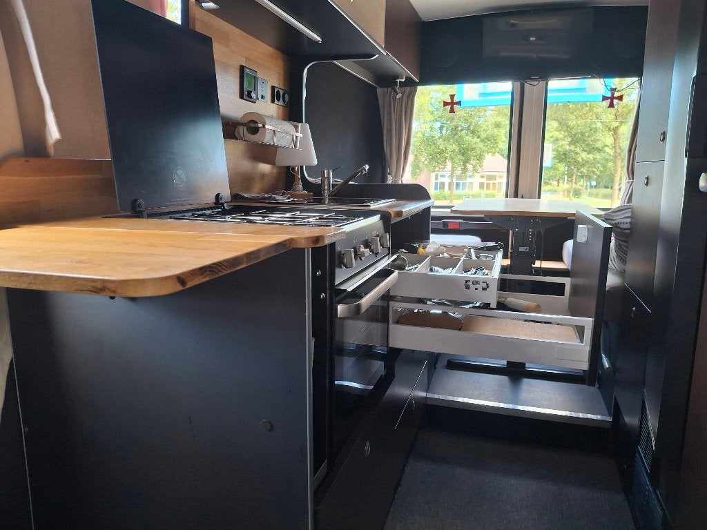 Camper, Caravans en Kamperen, Ringverwarming, Tot en met 2, Handgeschakeld, Particulier