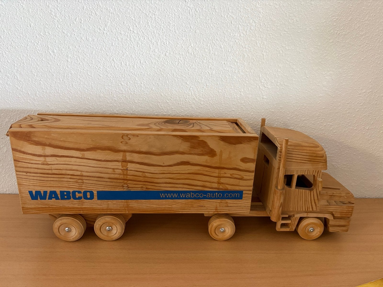 Houten vrachtwagen met oplegger - WABCO, Ophalen of Verzenden, Zo goed als nieuw