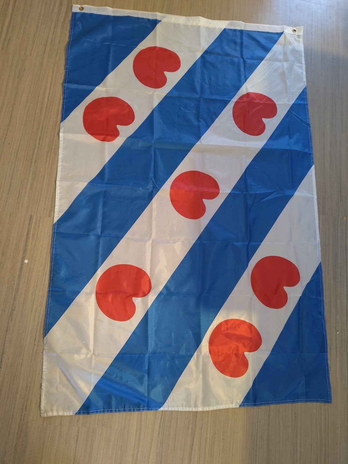 5 Friese vlaggen (Friesland), Ophalen of Verzenden, Gebruikt