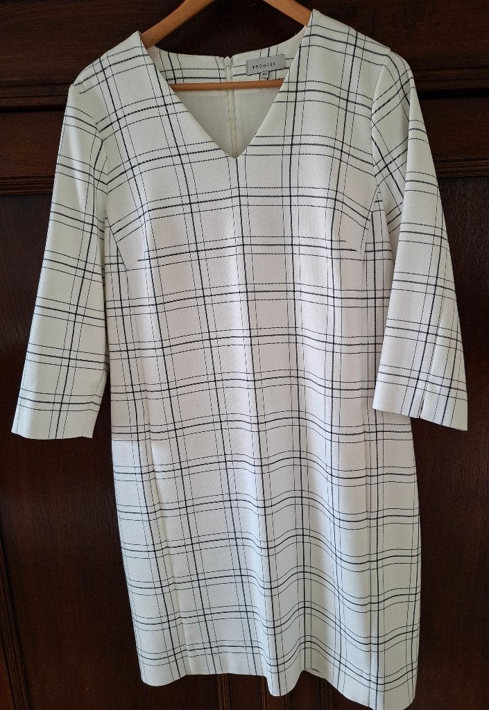 Offwhite jurk Promiss maat 44, Promiss, Wit, Maat 42/44 (L), Ophalen of Verzenden