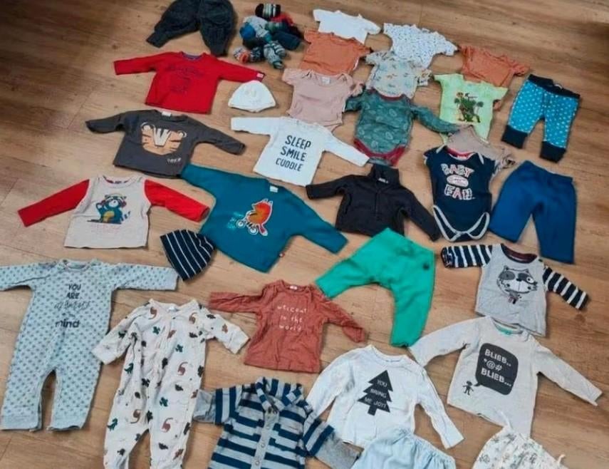 Jongens Kledingpakket Maat 62 - 31 stuks + sokken PSV imps, Kinderen en Baby's, Babykleding | Maat 62, Gebruikt, Jongetje, Broekje