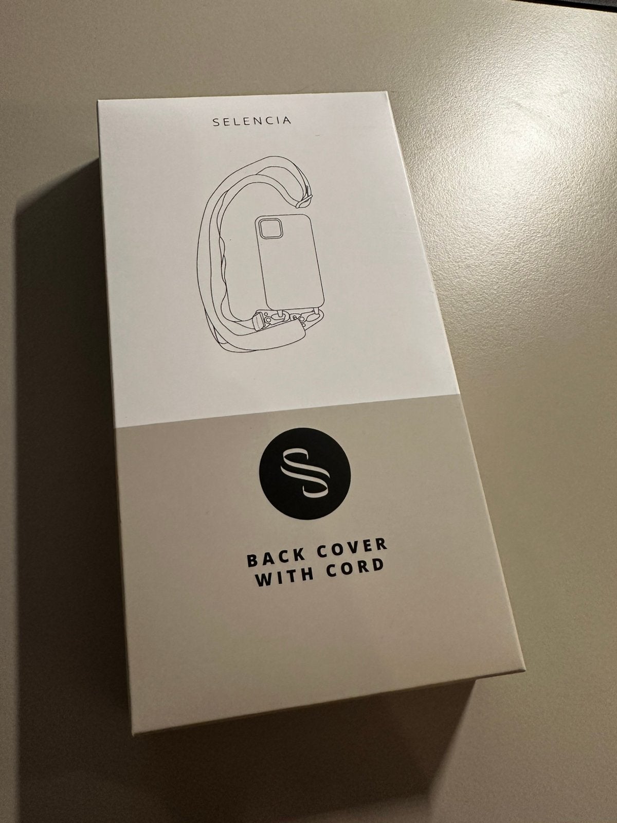 Selencia Siliconen hoesje met afneembaar koord iPhone 14 Pro, Zwart, Nieuw, Hoesje of Tasje, Siliconen