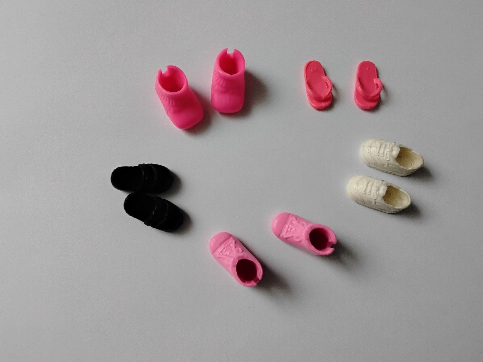 popjes shelly schoentjes barbie poppen diversen, Ophalen of Verzenden, Gebruikt, Overige typen