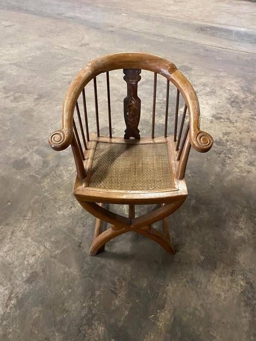 Antieke Chinese hoefijzer stoel, Antiek en Kunst, Antiek | Meubels | Stoelen en Banken, Ophalen of Verzenden