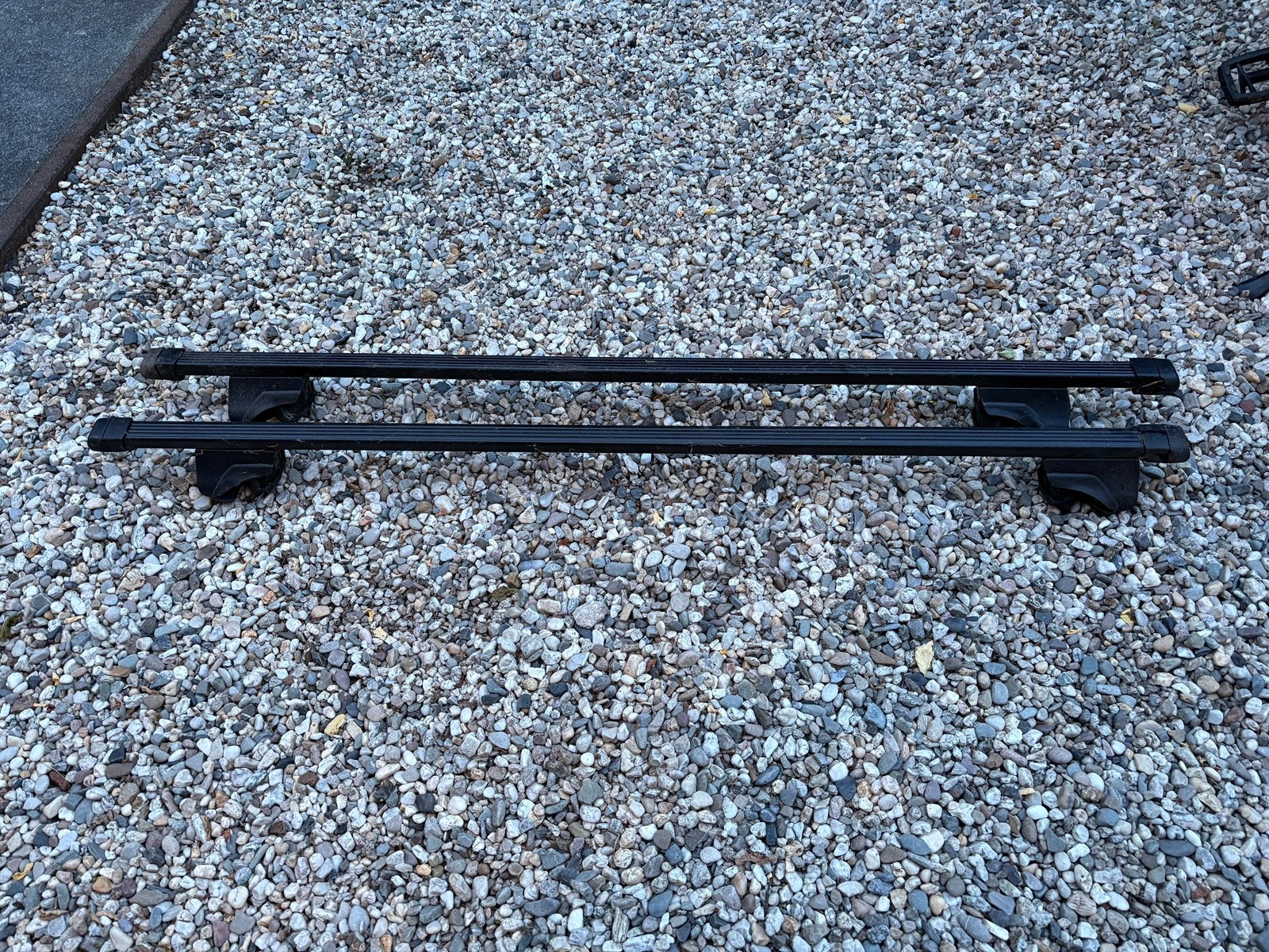 Thule dakdragers voor op rail, Auto diversen, Dakdragers, Ophalen, Zo goed als nieuw