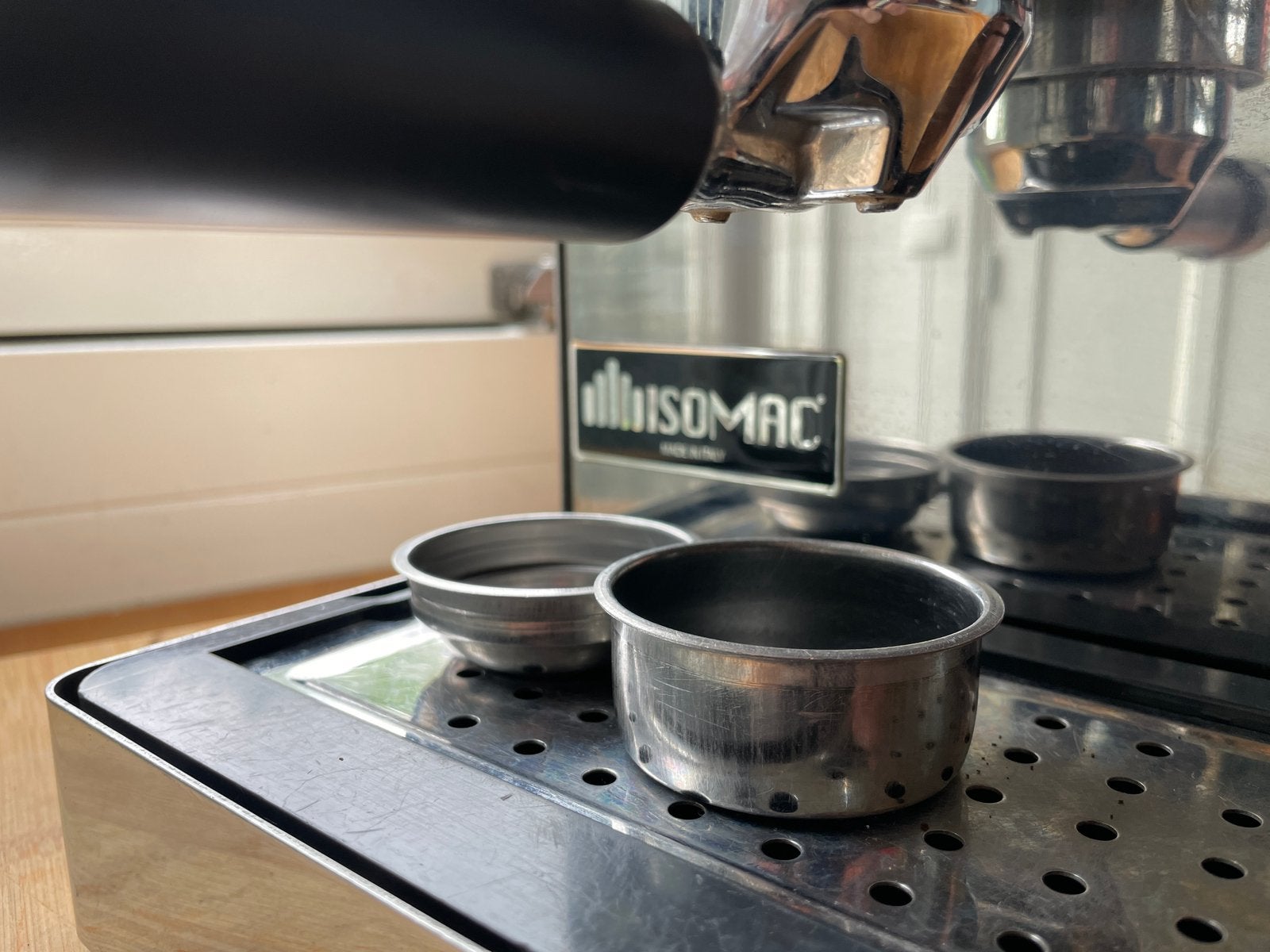 Isomac Giada Espresso Machine - RVS, Witgoed en Apparatuur, Koffiezetapparaten, Stoompijpje, Gebruikt, Espresso apparaat, 1 kopje