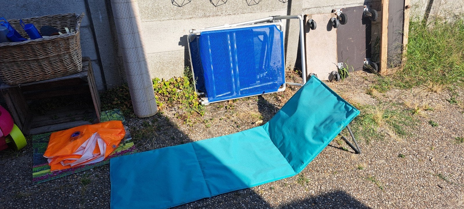 Ligbed 5 € * strandstoel 2 € * Luchtbed 1 € voor zomerse d, Ophalen, Gebruikt, Inklapbaar