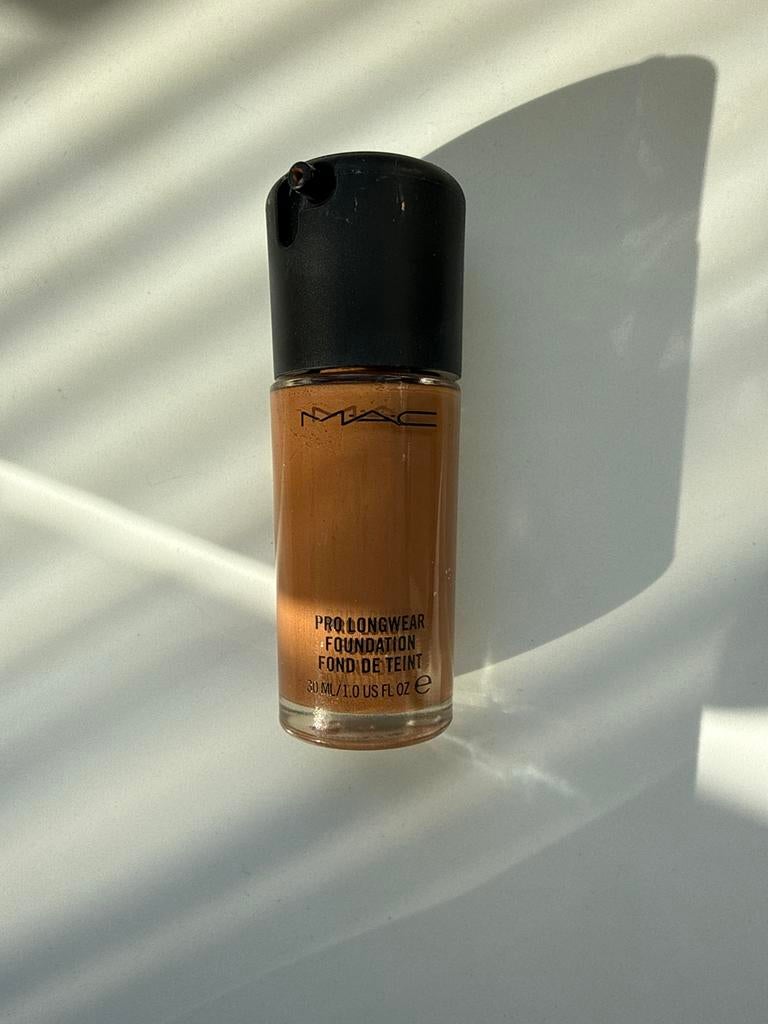 MAC Pro Longwear Foundation NW45, Ophalen of Verzenden, Nieuw