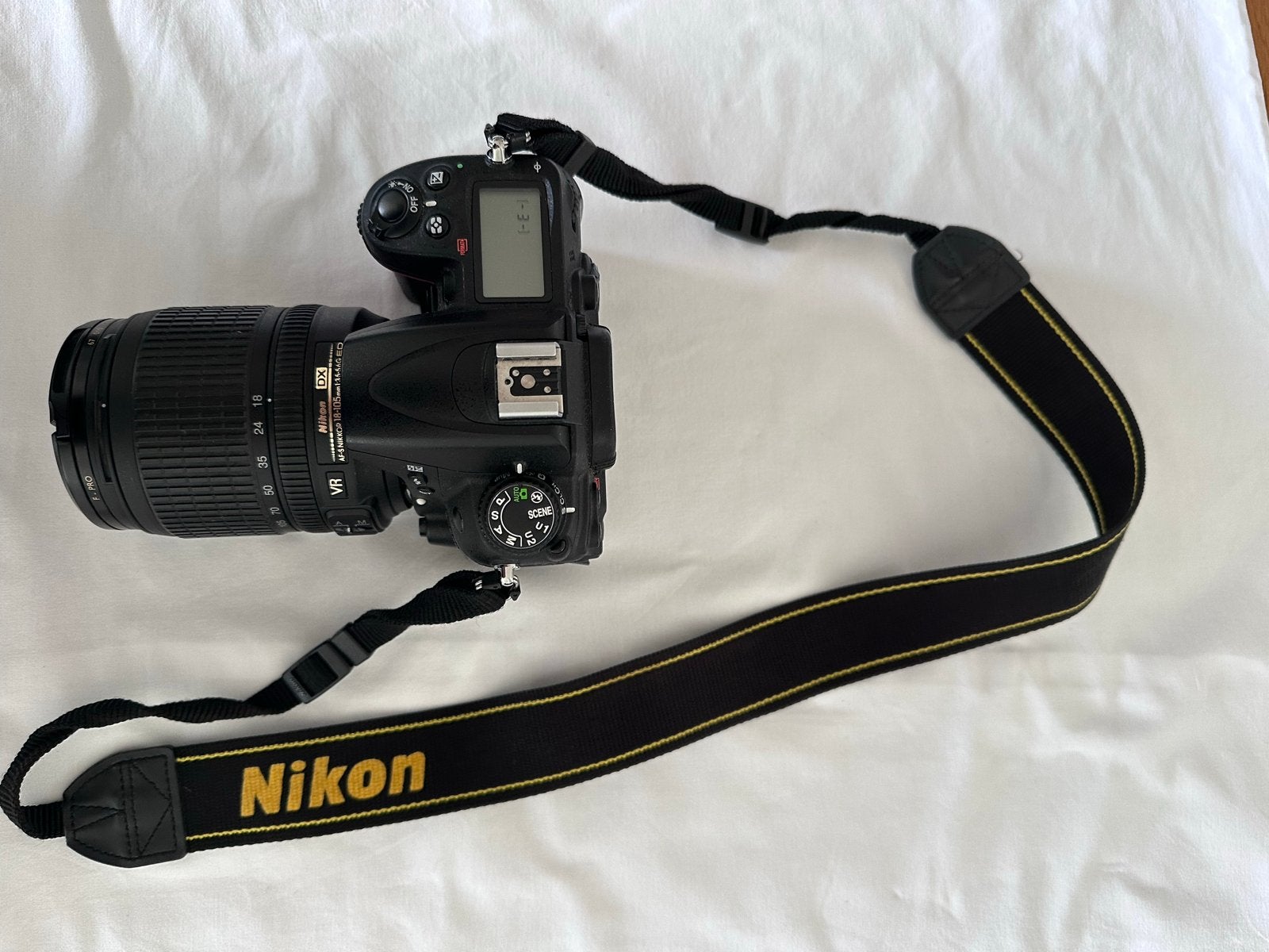 Complete Nikon D7000 digitale fotografie set met accessoires, Ophalen, Gebruikt, Spiegelreflex, Accu