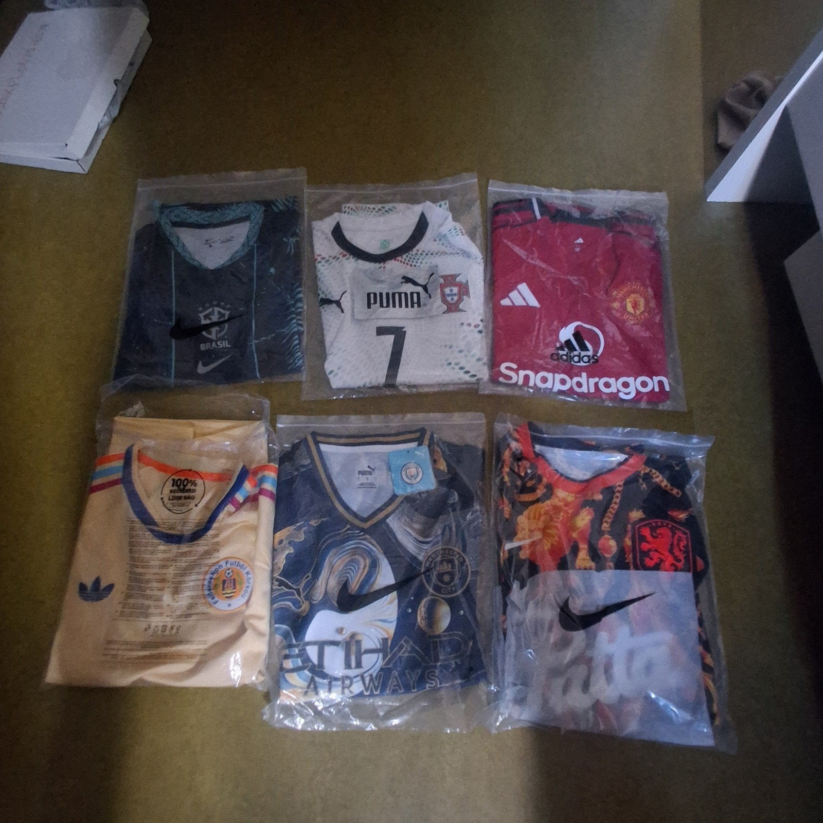 diverse voetbalshirts met diverse maten, Maat M, Verzenden, Nieuw, Shirt