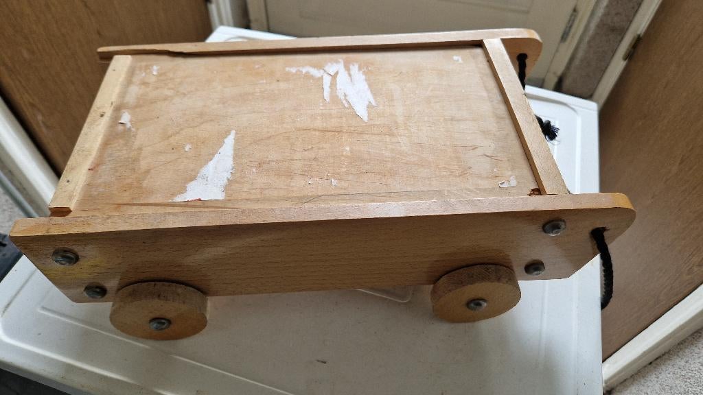 oude houten blokken met karren, Kinderen en Baby's, Speelgoed | Houten speelgoed, Ophalen of Verzenden, Gebruikt, Duw- of Trekspeelgoed
