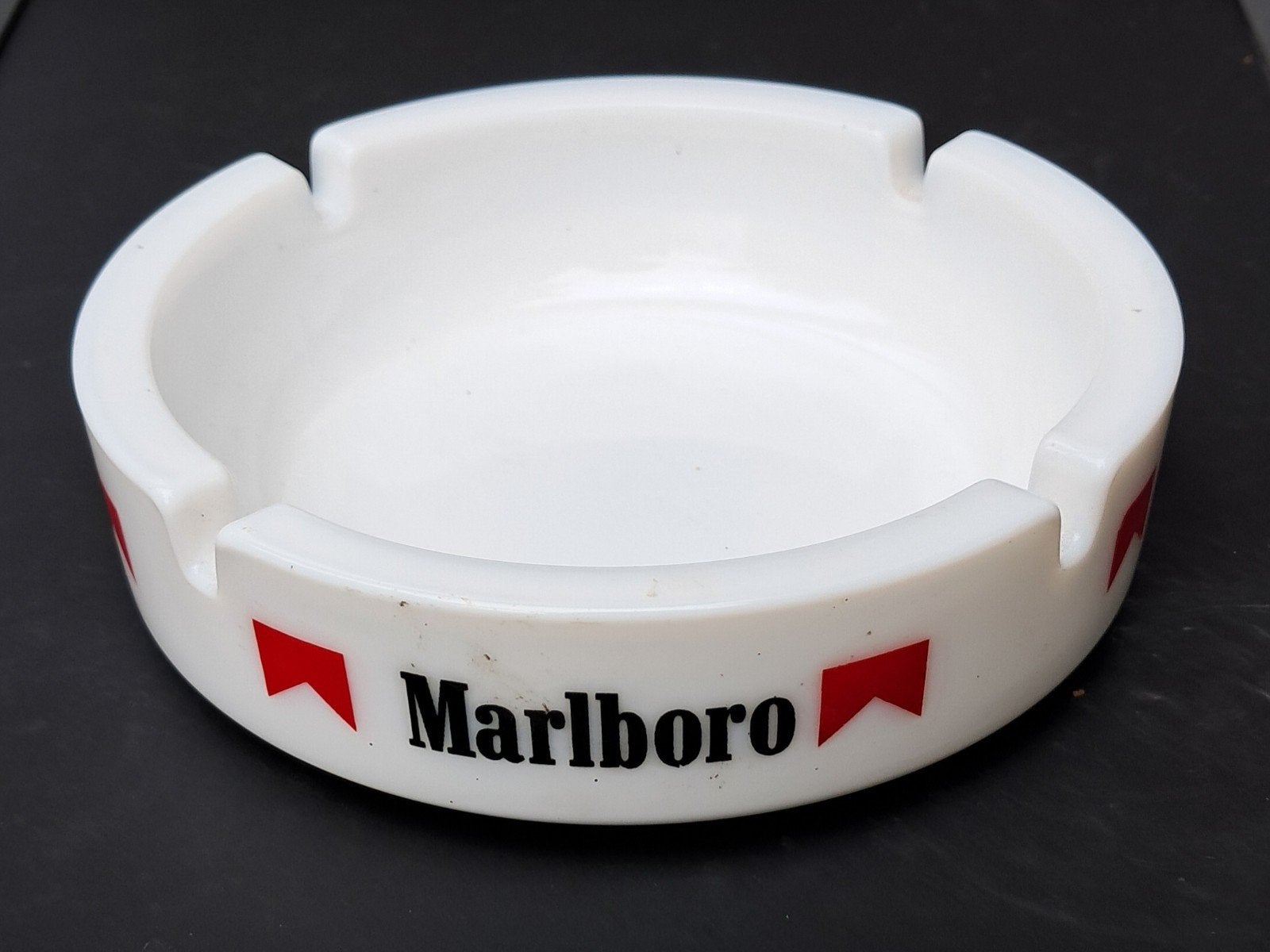 Marlboro Asbak - Wit met Rood Logo, Ophalen of Verzenden, Gebruikt, Asbak