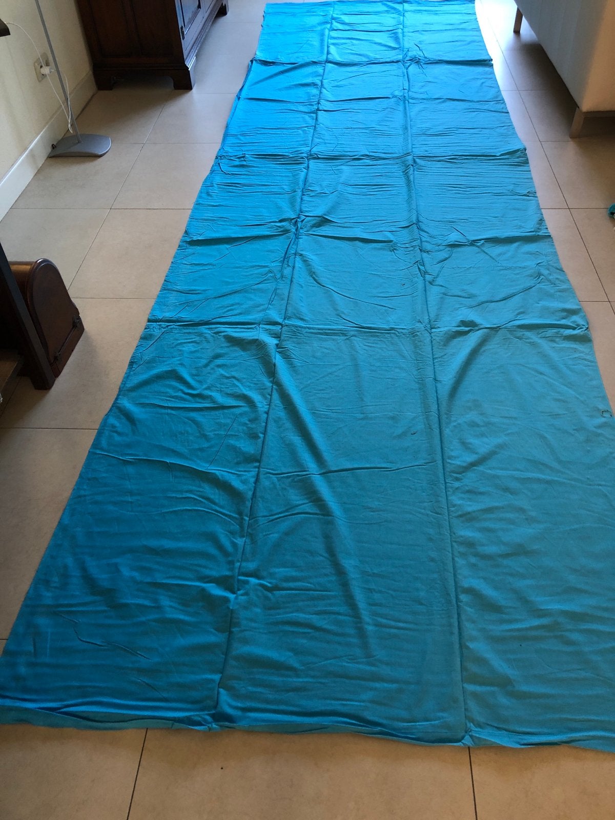 Windscherm lichtblauw 1.40 x 4.80 m met stokken, Ophalen, Gebruikt