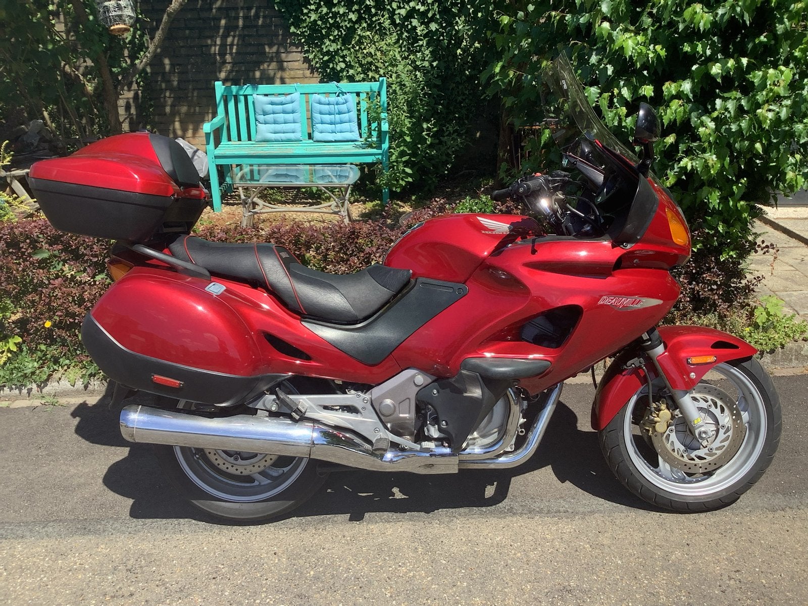 Honda Deauville NT650V - Toermotor met veel opties, Motoren, Motoren | Honda, Cardan-aandrijving, 2 cilinders, Occasion, Motorrijbewijs A