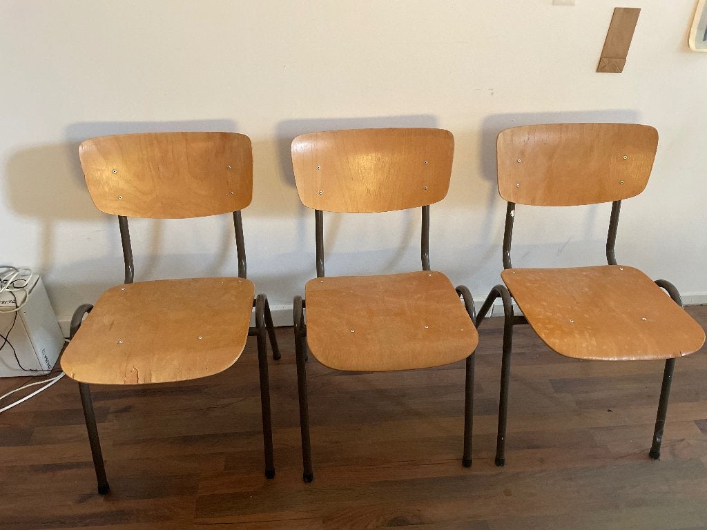 3 schoolstoelen, Huis en Inrichting, Stoelen, Ophalen, Gebruikt, Overige kleuren, Drie