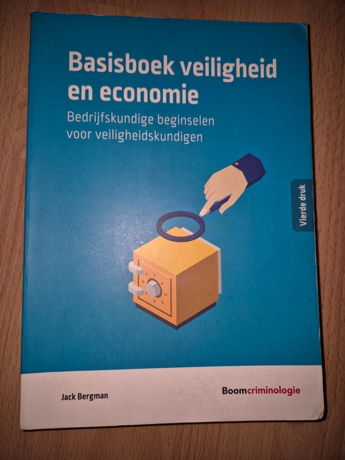 Basisboek veiligheid en economie, Verzenden, Gelezen, HBO, Jack Bergman