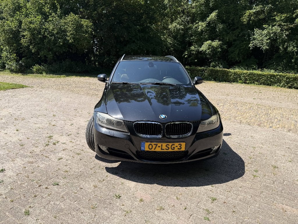 BMW 3-Serie 2.0 I 320 Touring AUT 2010 Zwart, Auto's, BMW, Automaat, Achterwielaandrijving, 1995 cc, 4 cilinders